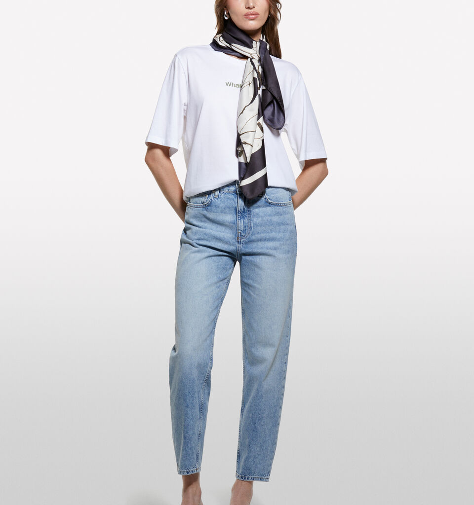 Style 68 – Helle Mom-Fit-Jeans - mom fit und boyfriend jeans für damen - Azurblau | Sisley image number 1